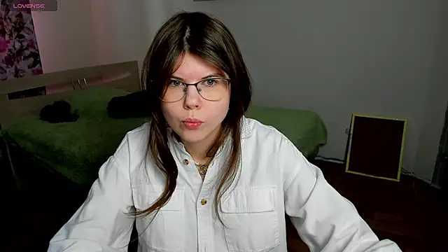 Snapshot of Beatrisss chatting on 12/01/25, 07:35 Beatrisss online show from 12/01/25, 07:35