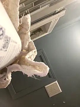 chocolate bella online show from 11/29/25, 05:32