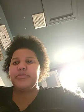 chocolate bella online show from 01/16/26, 04:49