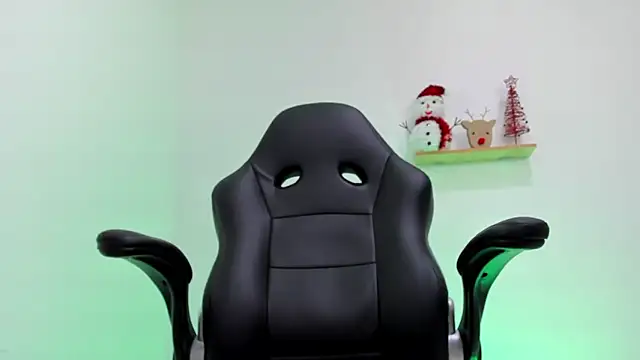 Mikecooper online show from 12/21/25, 11:45