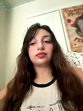 CharmingMaddie online show from 12/19/25, 08:16