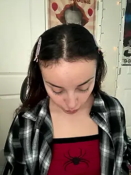 CharmingMaddie online show from 01/09/26, 05:26