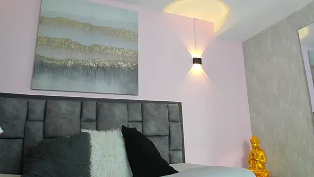 CrisstalStwart online show from 11/14/25, 10:18