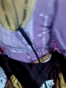 Love-pari077 online show from 12/19/25, 02:57