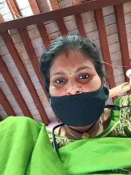 Love-pari077 online show from 02/18/26, 05:58