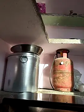 Love-pari077 online show from 04/17/26, 01:52