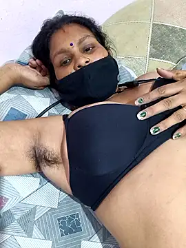 Love-pari077 online show from 04/17/26, 03:15