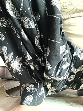 Love-pari077 online show from 05/07/26, 01:22