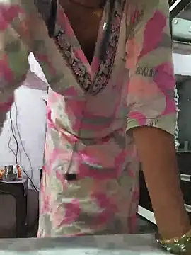 Love-pari077 online show from 06/27/26, 04:39