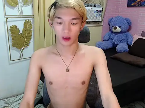 fuckerfriendsxx online show from 05/18/26, 04:13