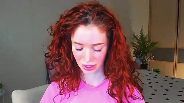 ChristinaConteeree online show from 07/11/26, 11:13