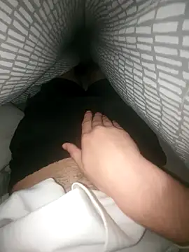 Snapshot of Hornyhrony chatting on 09/27/25, 02:16 Hornyhrony online show from 09/27/25, 02:16