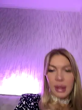 miss veroNika online show from 12/16/25, 02:27