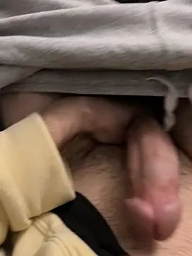 Frankieyyy1 online show from 02/17/26, 05:52