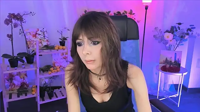 CrystallBloom online show from 12/22/25, 07:22