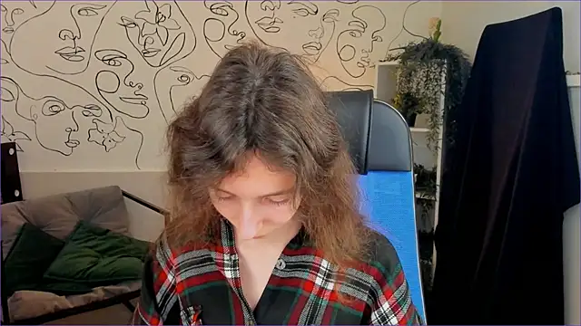 EmmanuellBrown online show from 10/03/25, 12:13