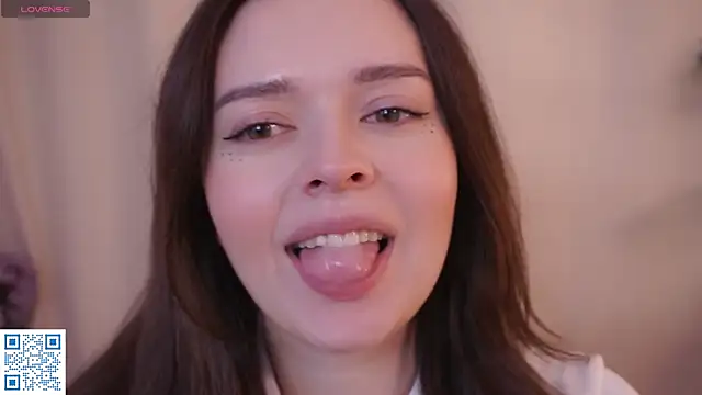 BlissHey online show from 10/24/25, 04:14