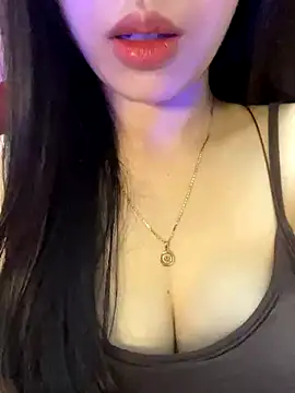 Snapshot of Mon_monbaby chatting on 11/20/25, 06:18 Mon monbaby online show from 11/20/25, 06:18