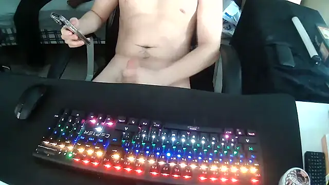 solooboy18 online show from 09/27/25, 02:44