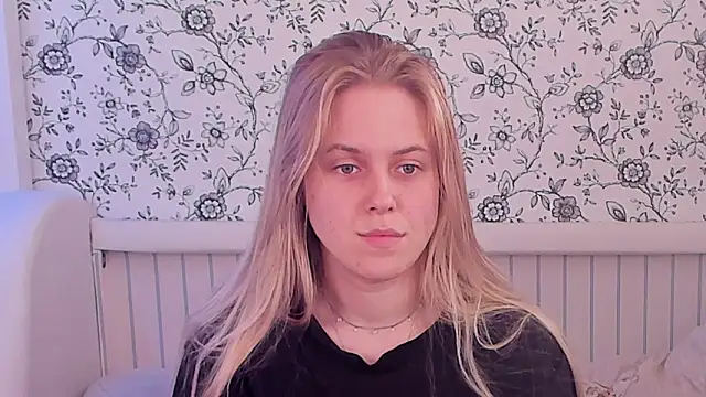 AngelAnty online show from 05/11/26, 04:04