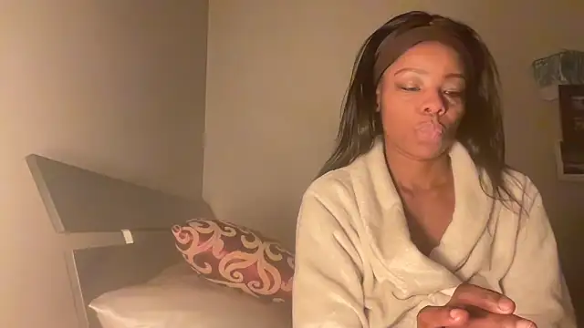 Peachyz69 online show from 02/15/26, 07:16