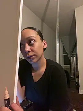 Velvetraexo online show from 04/11/26, 12:15