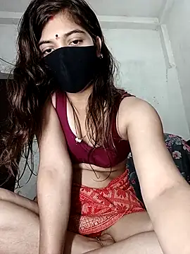 Snapshot of hiddennisha chatting on 11/11/25, 03:50 hiddennisha online show from 11/11/25, 03:50