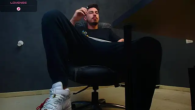 EnzoRace online show from 10/12/25, 04:55