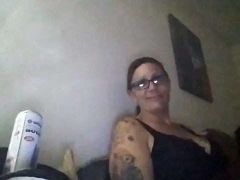 SparklesB1tch online show from 10/18/25, 01:01