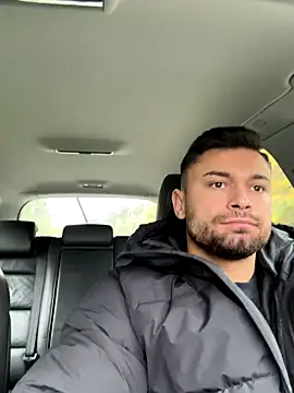 irimiea1729 online show from 10/18/25, 02:29