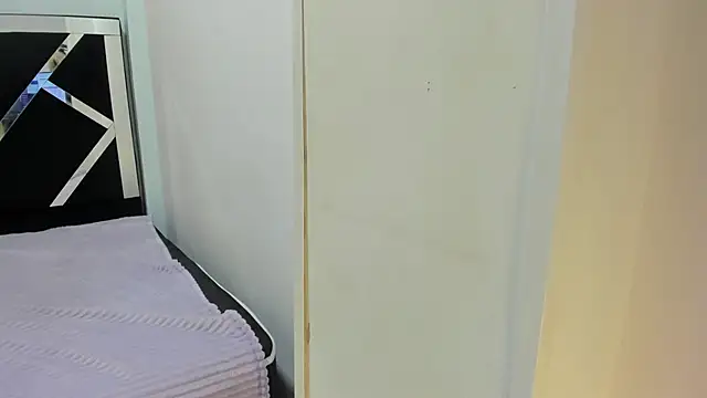 iisabella noa online show from 09/27/25, 01:05