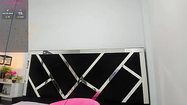 Snapshot of iisabella_noa chatting on 01/06/26, 01:26 iisabella noa online show from 01/06/26, 01:26