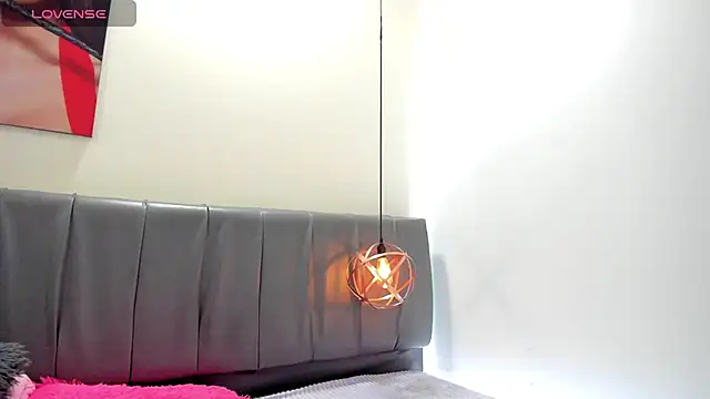 iisabella noa online show from 07/08/26, 12:42