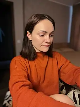 SaraLow online show from 03/21/26, 11:48