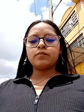 Snapshot of LunaHot_777 chatting on 09/22/25, 06:32 LunaHot 777 online show from 09/22/25, 06:32