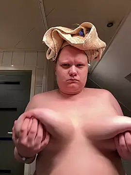 candyromance online show from 04/18/26, 07:18