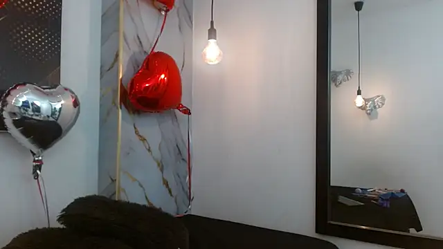 Snapshot of HannaHot_69 chatting on 02/17/26, 11:18 HannaHot 69 online show from 02/17/26, 11:18