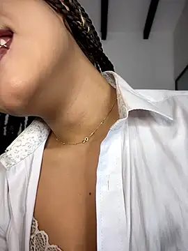 MystiqueXXX online show from 02/17/26, 01:18