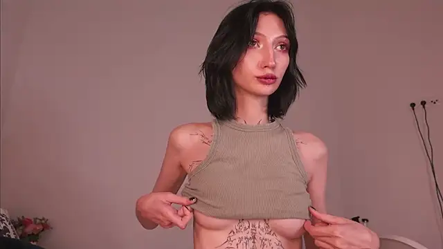 May suki online show from 09/17/25, 06:42