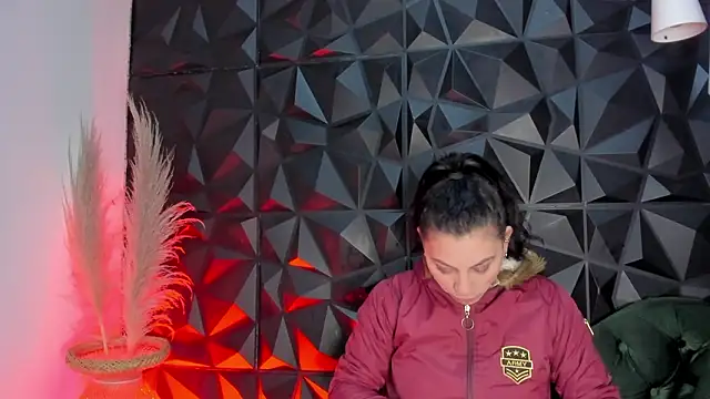 helenasaenz online show from 01/14/26, 12:44