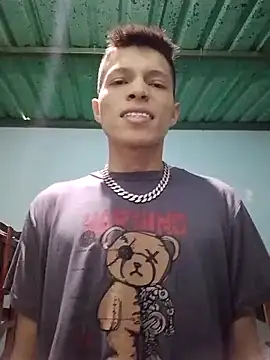 Snapshot of elinnki chatting on 10/03/25, 03:31 elinnki online show from 10/03/25, 03:31