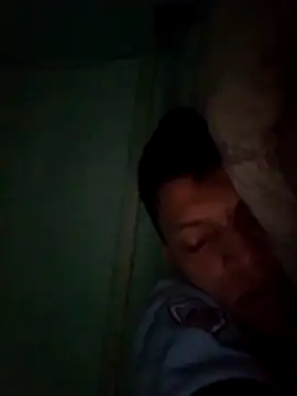 Snapshot of elinnki chatting on 10/24/25, 01:29 elinnki online show from 10/24/25, 01:29