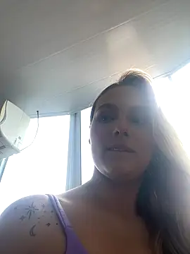 Emmaa white  online show from 09/27/25, 06:46