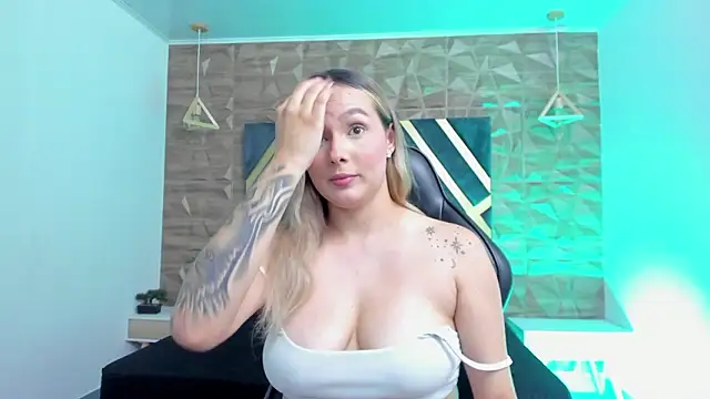 Emmaa white  online show from 03/21/26, 05:16