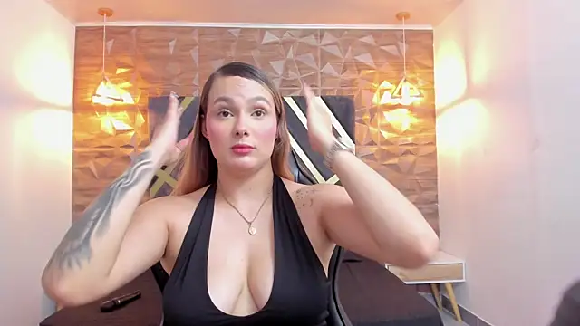 Emmaa white  online show from 04/25/26, 05:10