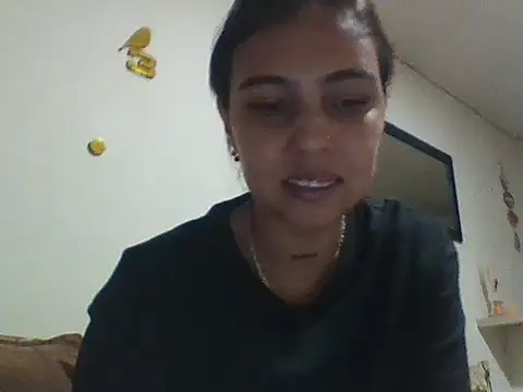 EmmaSplycer02 online show from 04/01/26, 02:56