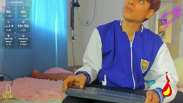 spicy adonhis online show from 10/27/25, 12:42