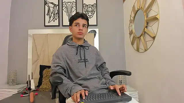 owen  johnson online show from 09/26/25, 11:47