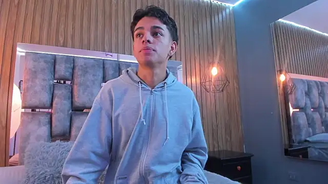 owen  johnson online show from 11/26/25, 12:06