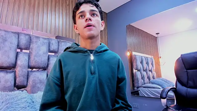 Snapshot of owen__johnson chatting on 03/01/26, 11:56 owen johnson online show from 03/01/26, 11:56